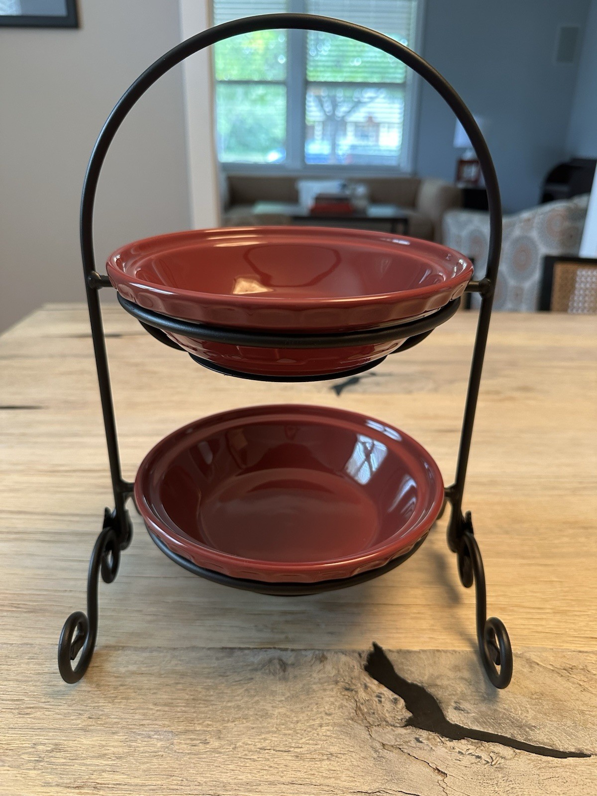 Still in the Box π¦ Longaberger Pie Stand with Set of 2 Pie Plates in Paprika π Still in the Box π¦ Longaberger Pie Stand with Set of 2 Pie Plates in Paprika π