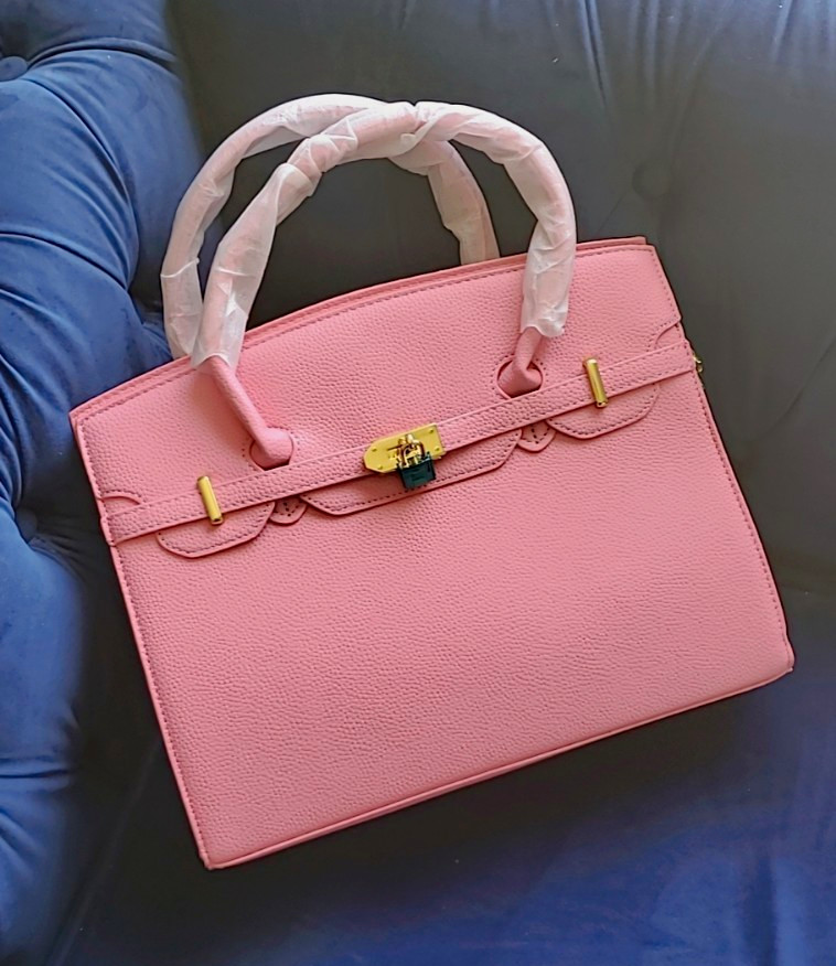 Large capacity, luxurious platinum pink tote bag