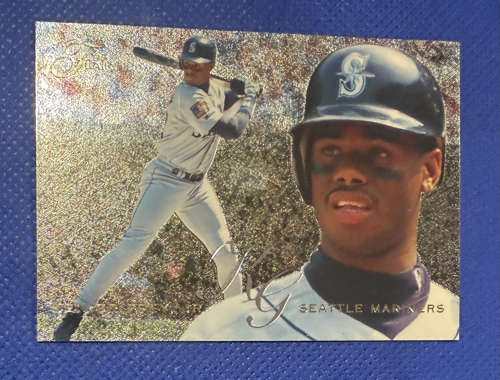 1995 Flair - Ken Griffey Jr #81 1995 Flair - Ken Griffey Jr #81