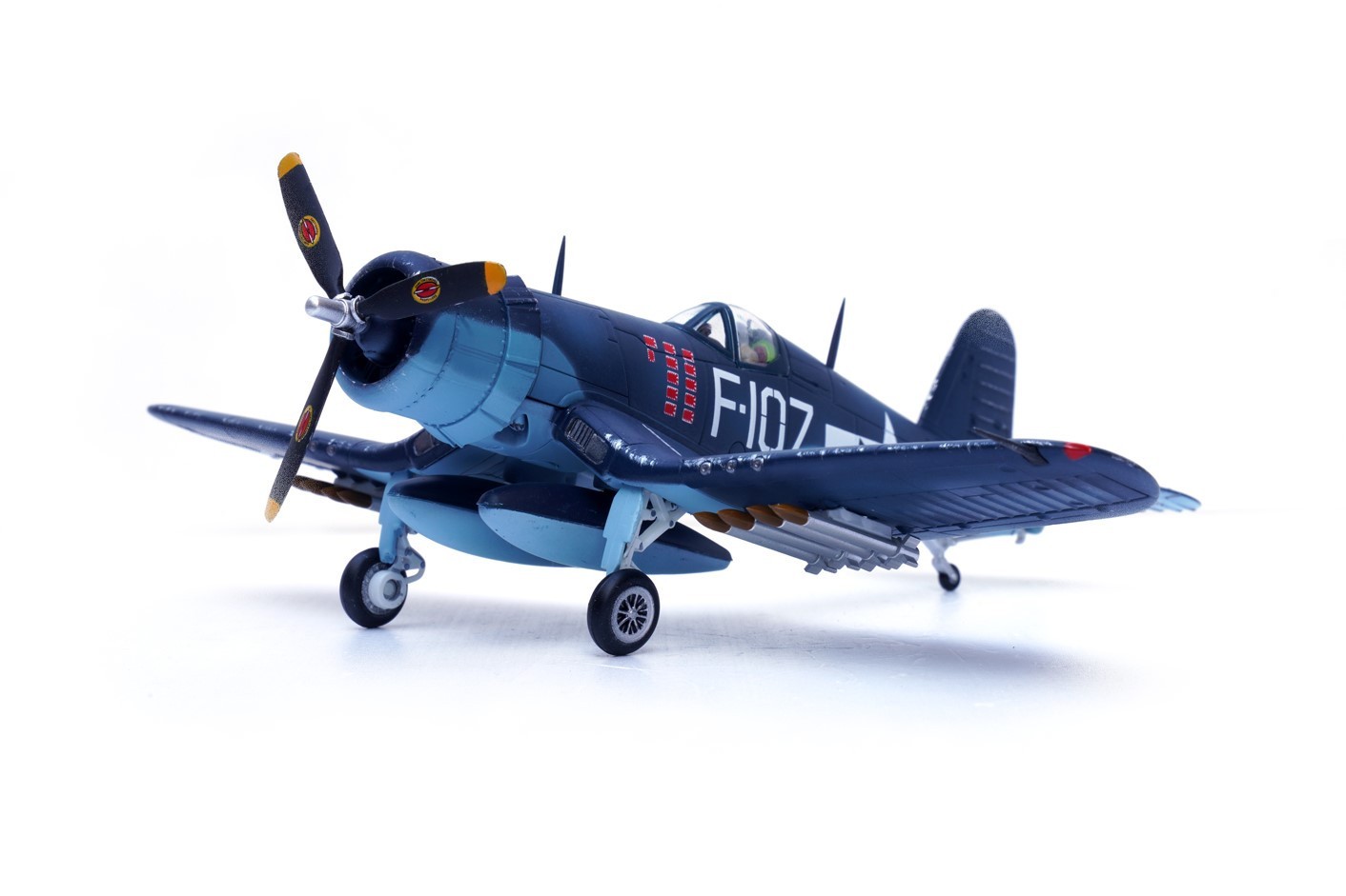 Legion 1:72 USN Chance-Vought F4U-1D Corsair - Phillip DeLong, LEG14619LB