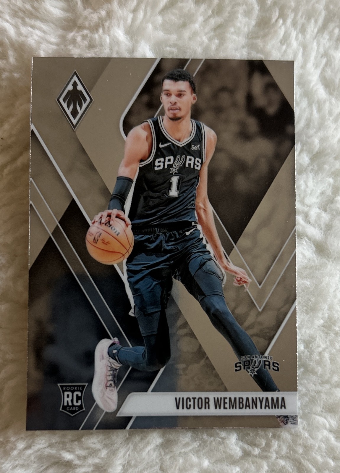 2023-24 Panini Phoenix - Rookies Victor Wembanyama #256 (RC)
