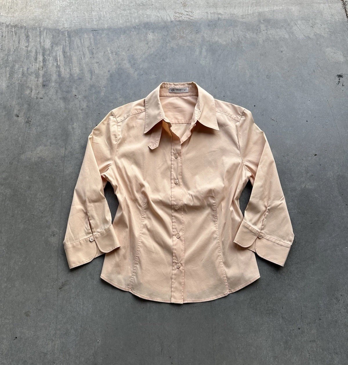 Vintage 00s Prada Made In Italy Women’s Peach Button Up Blouse Size 44/US Medium