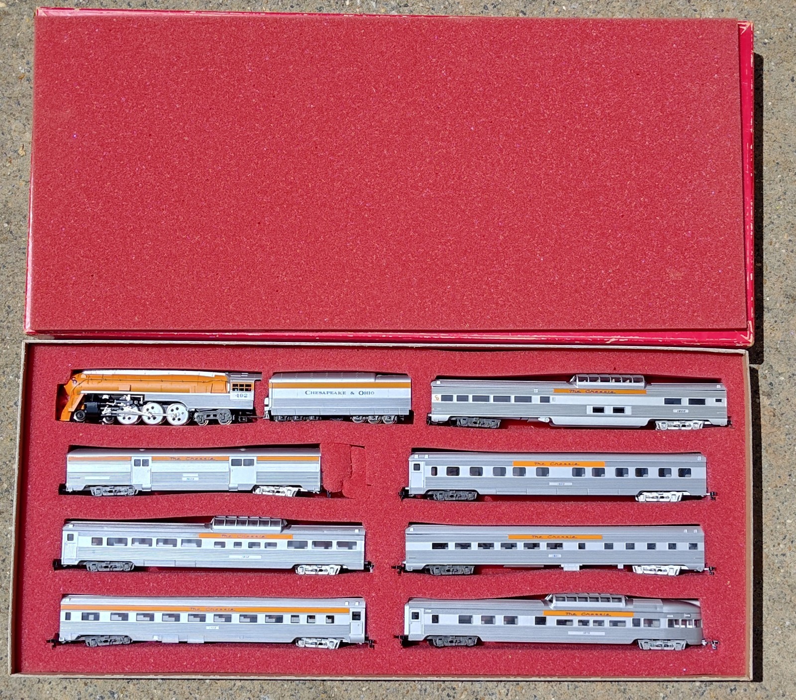 HO Scale Rivarossi #000007 The Chessie 4-6-4 Steam Train Set Limited Edition HO Scale Rivarossi #000007 The Chessie 4-6-4 Steam Train Set Limited Edition