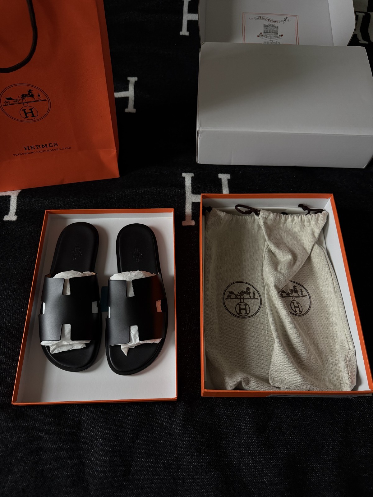 Hermes Izmir Sandals – Black Calfskin – Size 43 – New