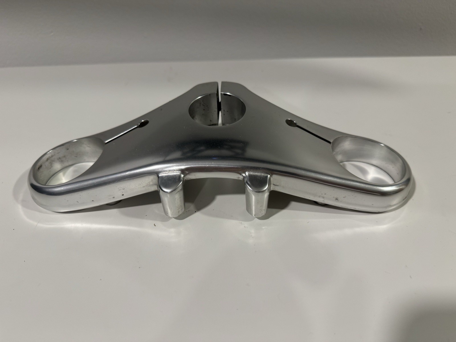 2006 Ducati Sportclassic Sport 1000 Aluminum Upper Triple Clamp Oem Gt1000 2006 Ducati Sportclassic Sport 1000 Aluminum Upper Triple Clamp Oem Gt1000
