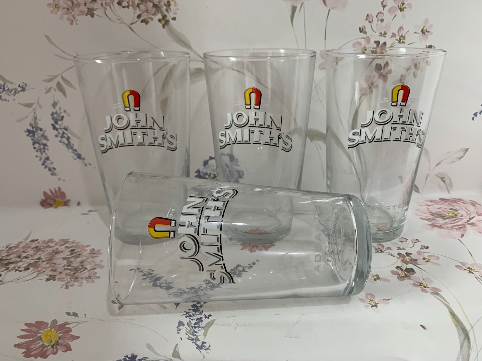 John Smiths Conical Tadcaster Pint glasses x 4 BRAND NEW