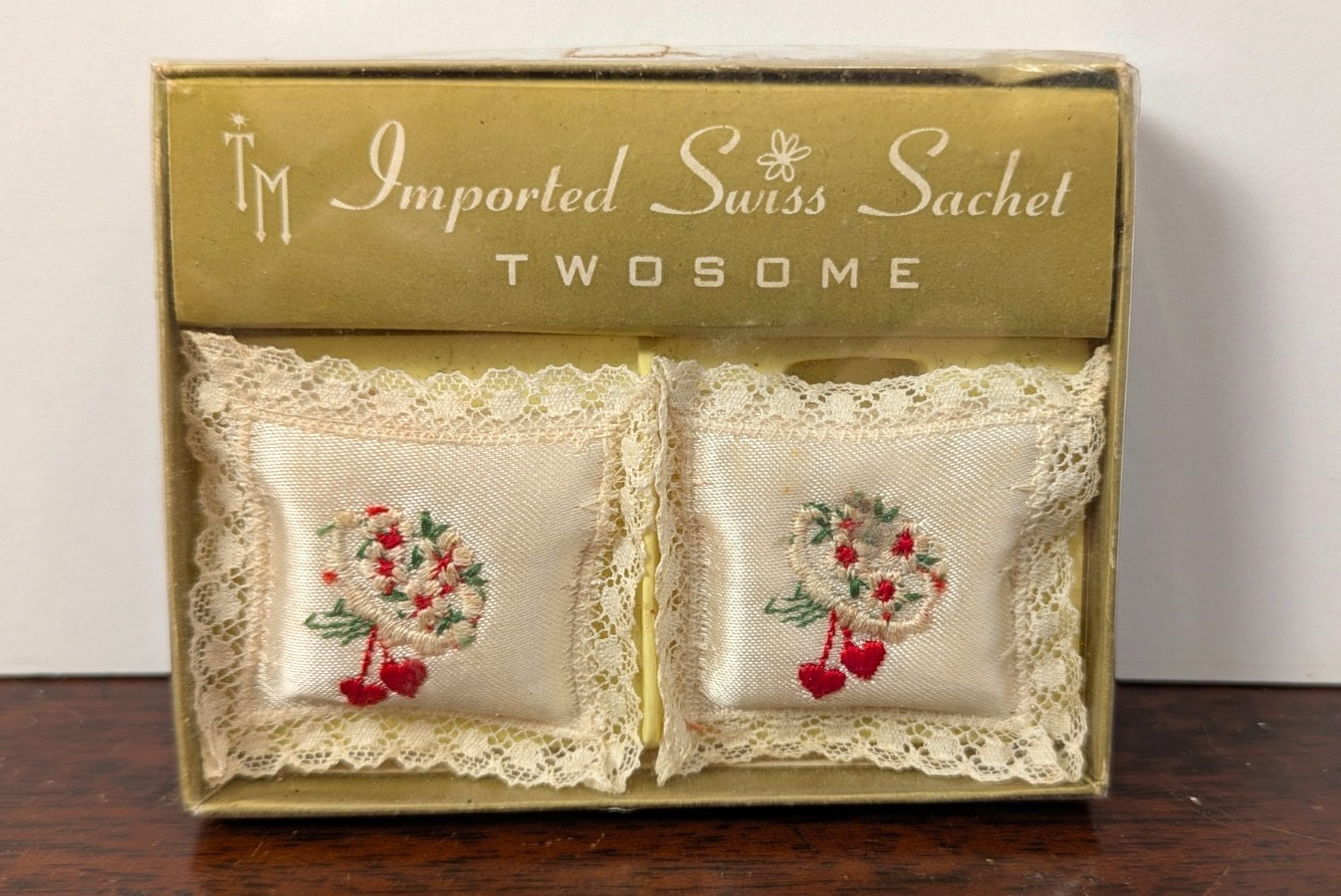 Vintage Treasure Masters Swiss Sachet Twosome Embroidered Lace Pillows NOS Vintage Treasure Masters Swiss Sachet Twosome Embroidered Lace Pillows NOS