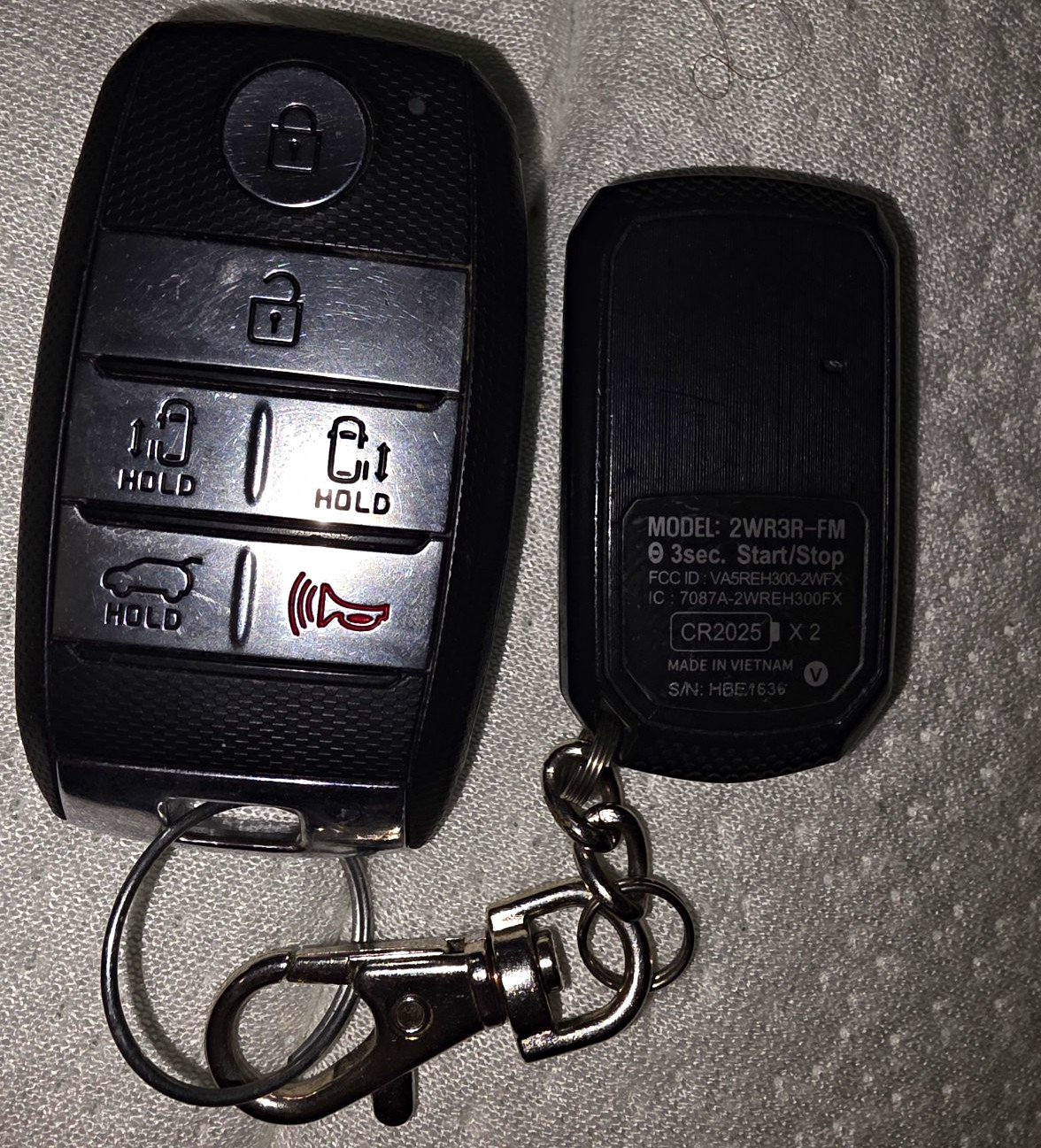 OEM 2015-2021 KIA SEDONA smart keyless entry 6 button remote key fob 95440-A9300 OEM 2015-2021 KIA SEDONA smart keyless entry 6 button remote key fob 95440-A9300