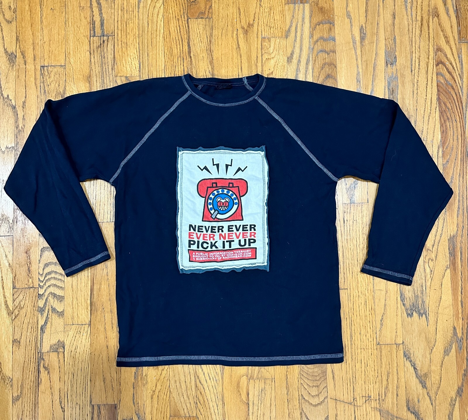 Radiohead T- Shirt RARE Black Cotton L/S Never Ever Pick It Up 2003 S