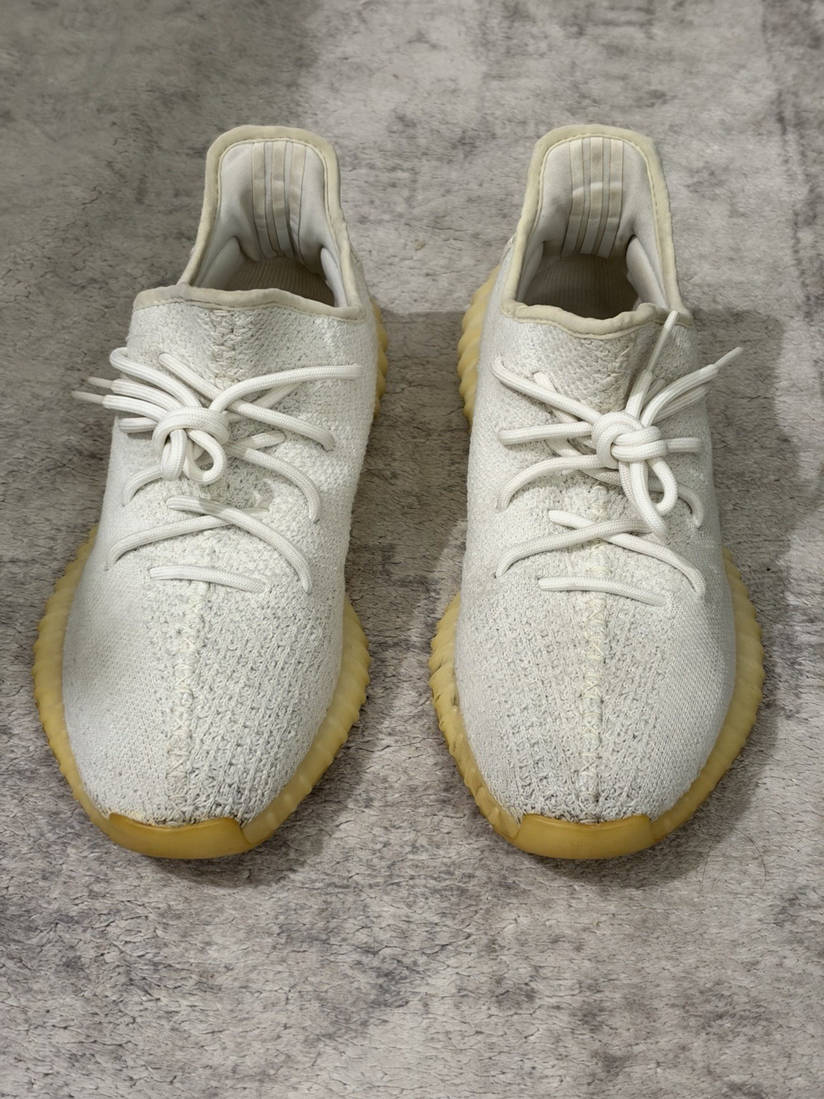 Men’s Yeezy Size 10 White Men’s Yeezy Size 10 White