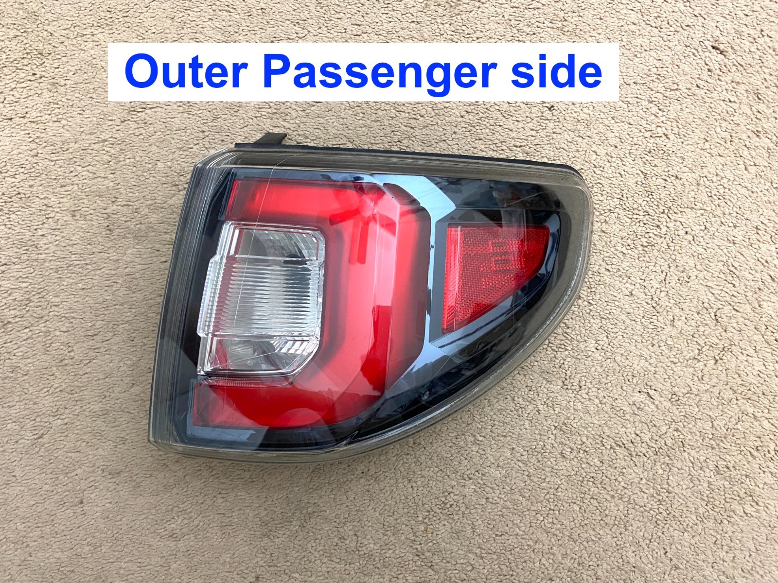 2013-2016 GMC Acadia Outer Passenger Side Right RH Tail Light Taillight Lamp OEM 2013-2016 GMC Acadia Outer Passenger Side Right RH Tail Light Taillight Lamp OEM