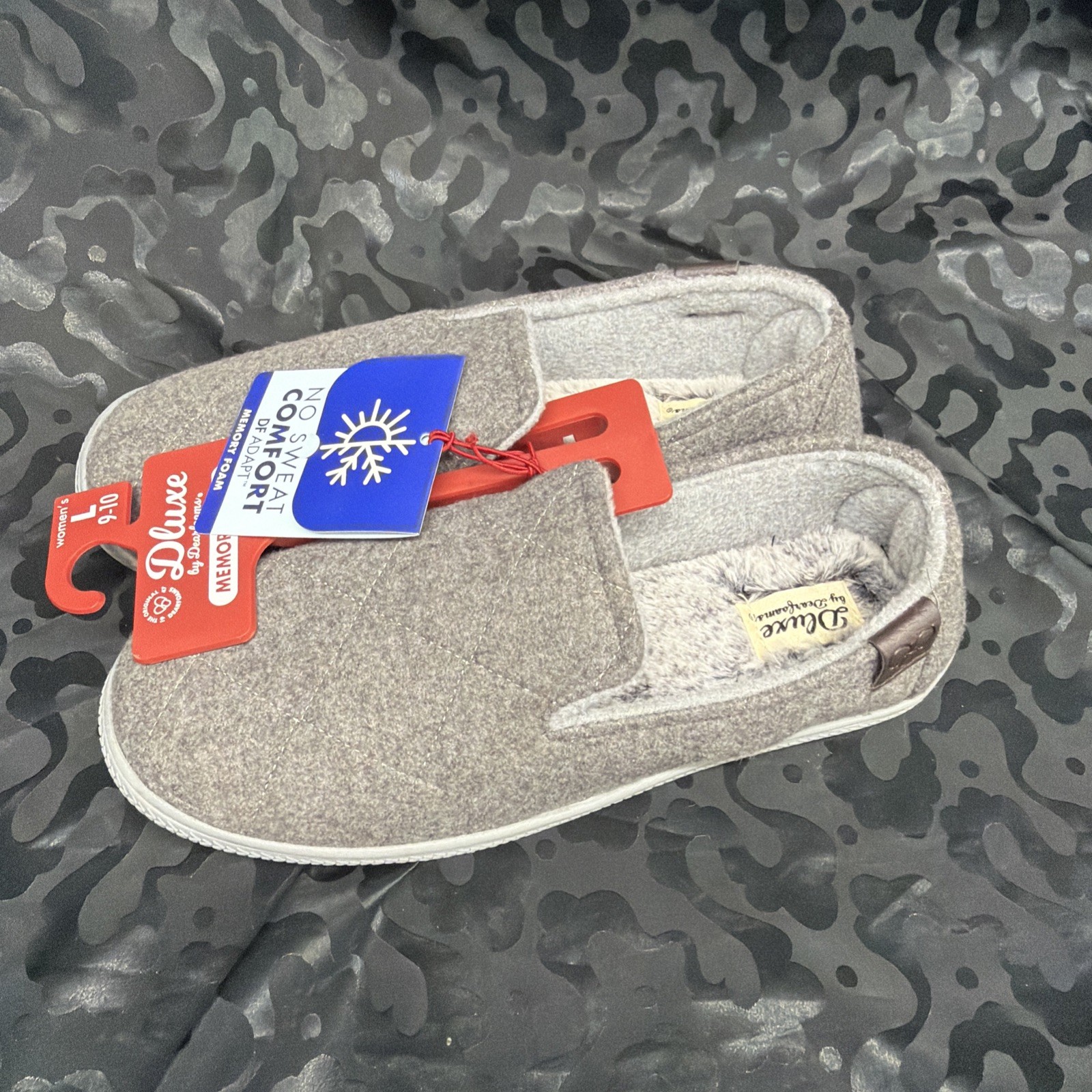 UP- Deluxe Women’s Memory Foam Casual Loafer Flats Gray Slip On Size L(9/10) UP- Deluxe Women’s Memory Foam Casual Loafer Flats Gray Slip On Size L(9/10)