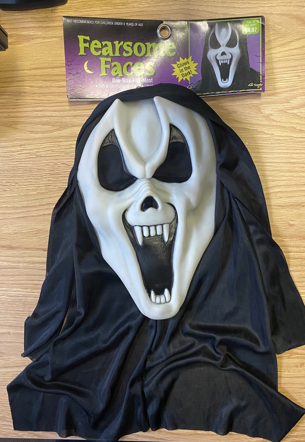 Rare Scream Mask Fun World Vintage Easter Unlimited Ghostface Dracula 9206 Glows Rare Scream Mask Fun World Vintage Easter Unlimited Ghostface Dracula 9206 Glows