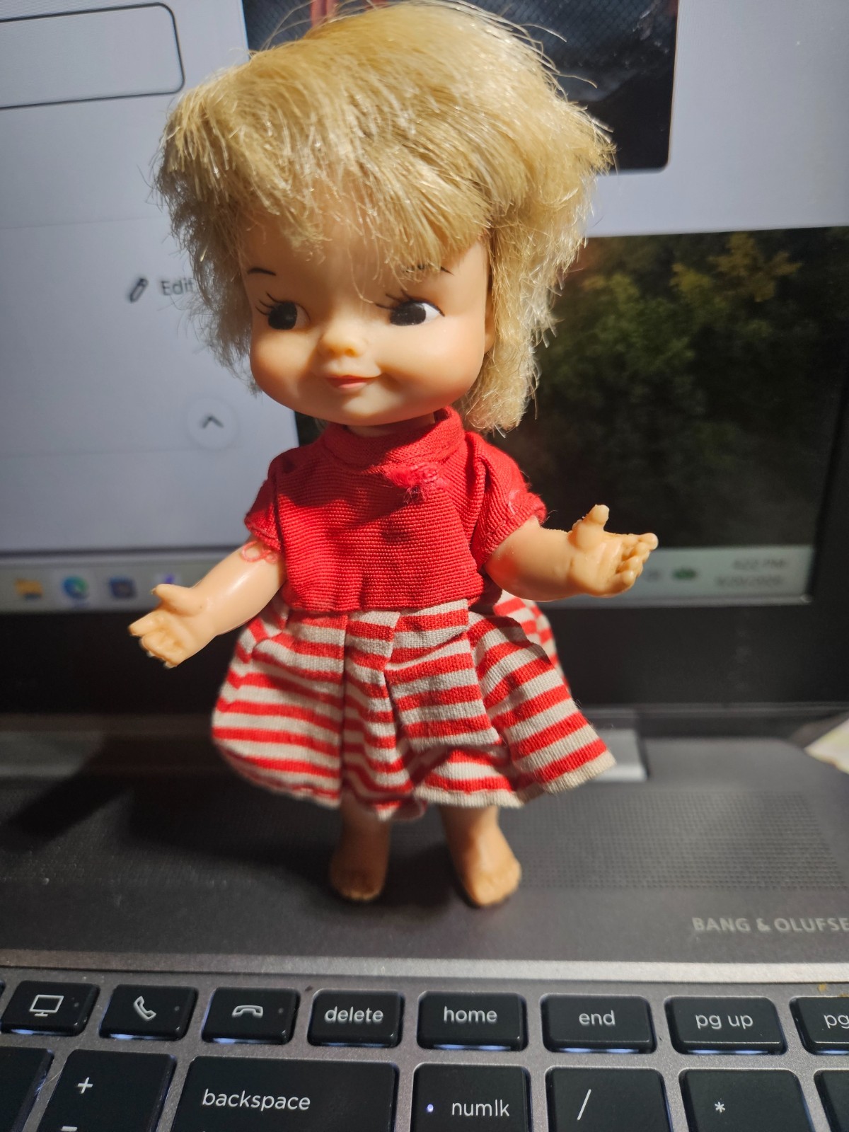 VINTAGE 1966's #332 REMCO POCKETBOOK HEIDI MINI DOLL SERIES, 5 VINTAGE 1966's #332 REMCO POCKETBOOK HEIDI MINI DOLL SERIES, 5
