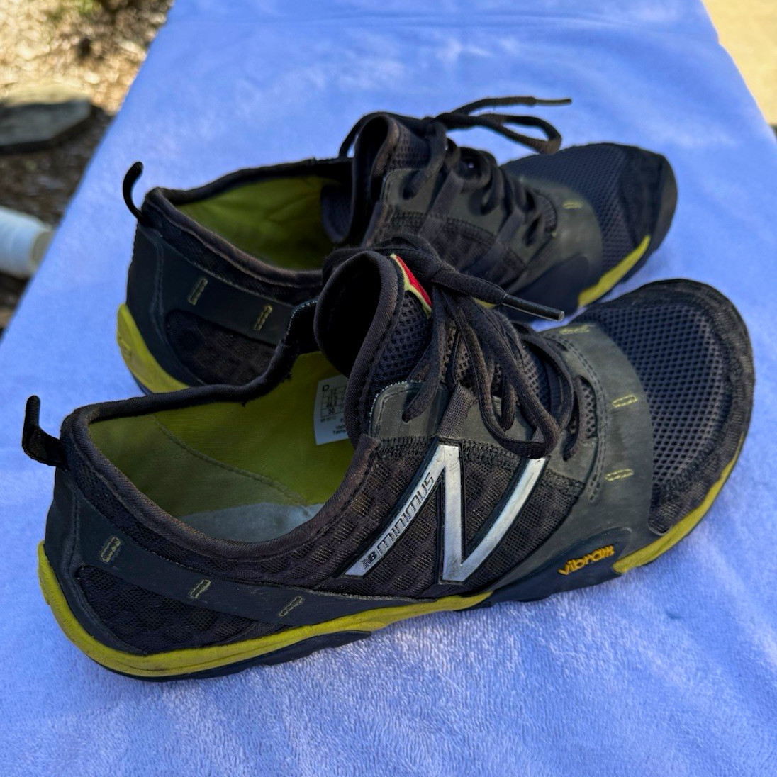 New Balance Minimus MT10GY Men\'s Trail Running Sneakers Black/Yellow Lace-Up New Balance Minimus MT10GY Men\'s Trail Running Sneakers Black/Yellow Lace-Up