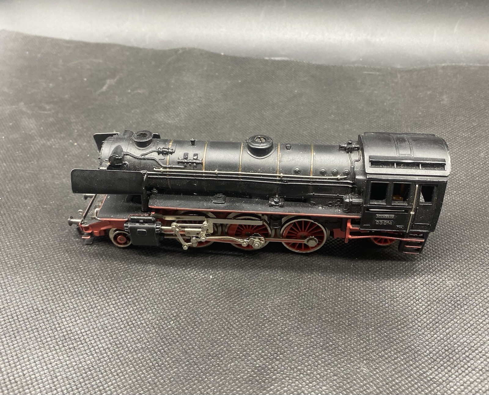 MARKLIN HO H0 Train Locomotive 23014