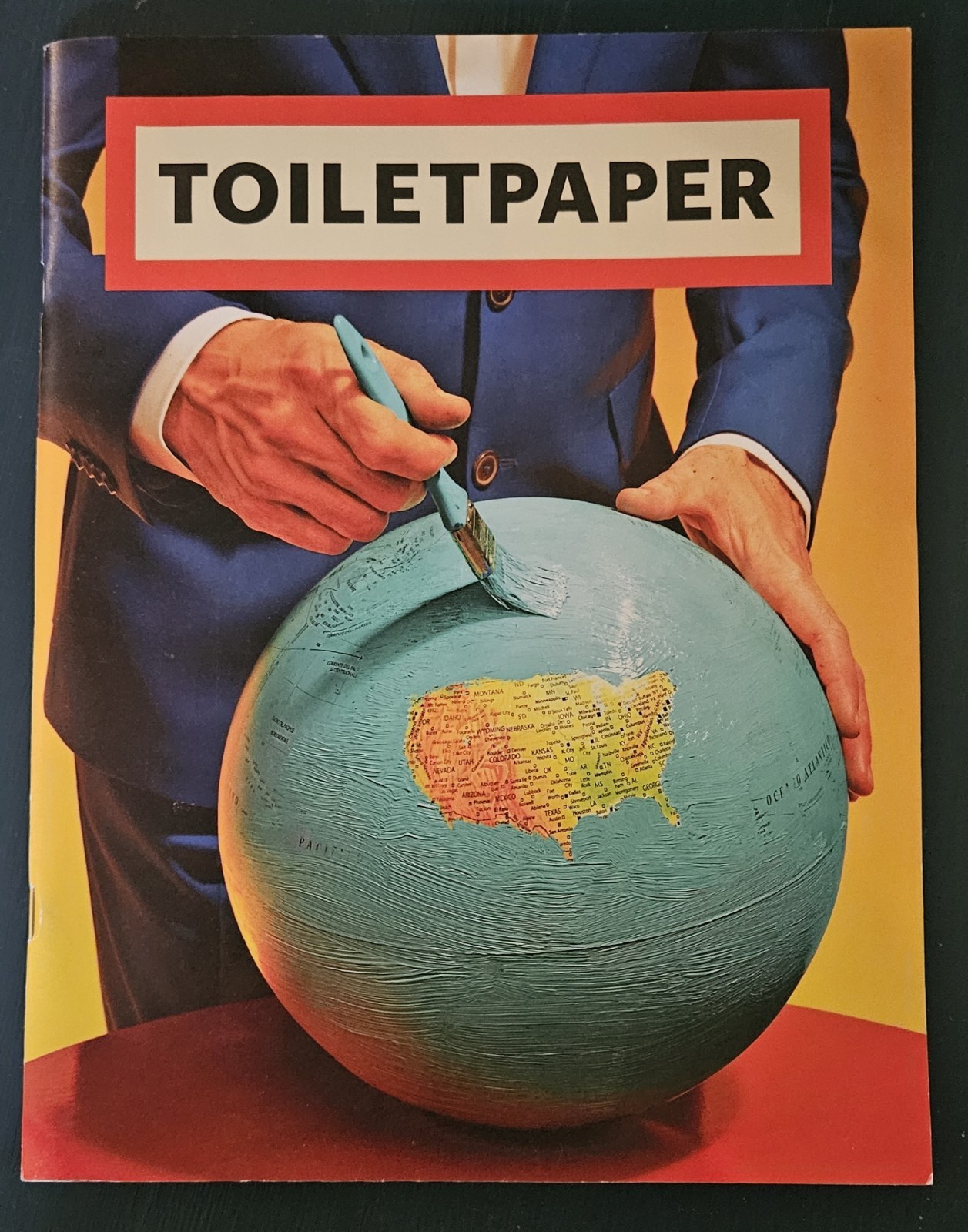 TOILET PAPER: ISSUE 12 By Maurizio Cattelan & Pierpaolo Ferrari **Excellent** TOILET PAPER: ISSUE 12 By Maurizio Cattelan & Pierpaolo Ferrari **Excellent**