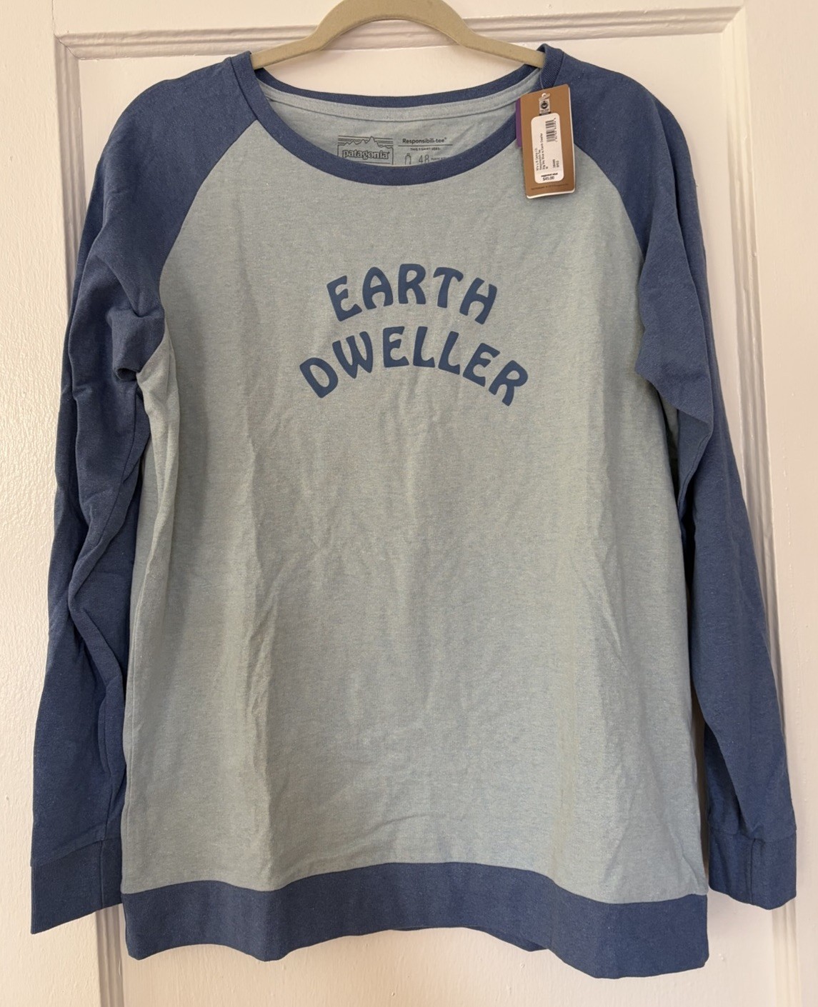 Patagonia Women’s Long Sleeve Tee Sz M Earth Dweller 