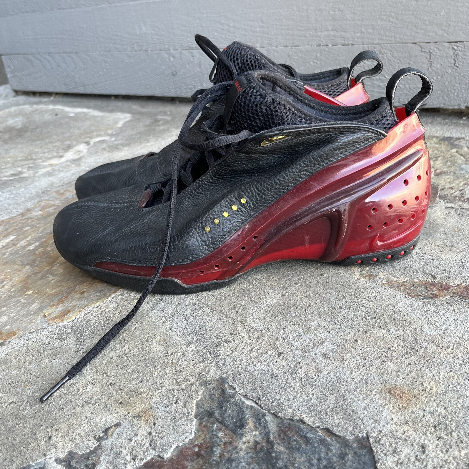 Rare 2002 Nike Air Zoom Ultraflight Black Red Trasnlucent Basketball Shoes 11.5