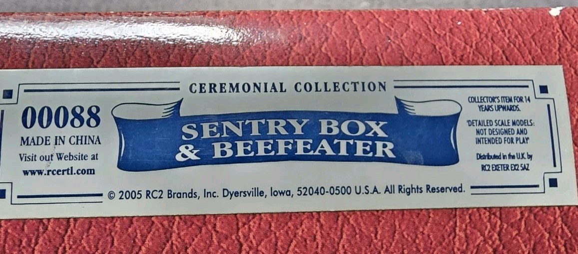 W. BRITAIN 00088 RARE 1990 SENTRY BOX & BEEFEATER CEREMONIAL COLLECTION NIB MINT