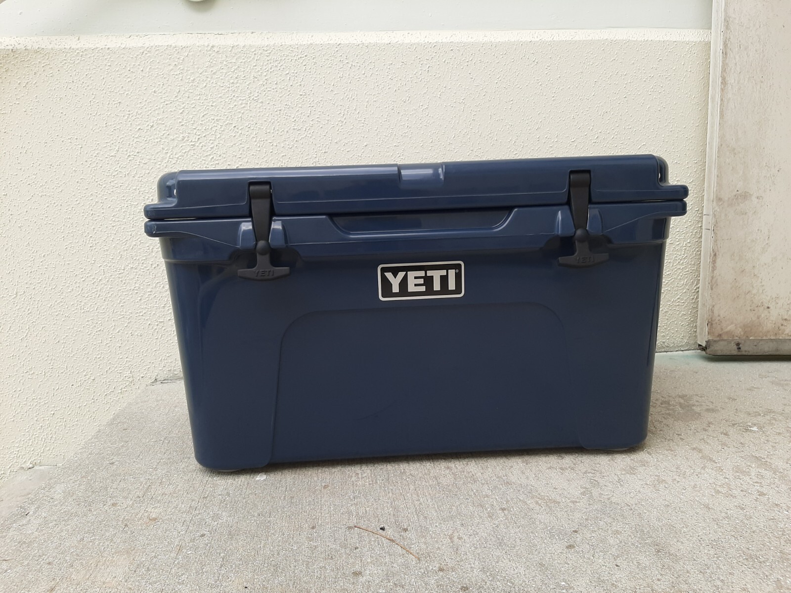 Yeti Tundra 35 Cooler