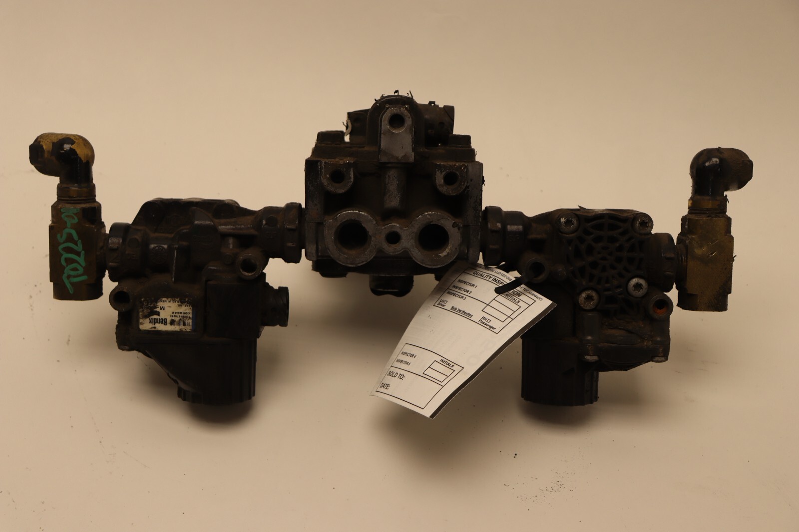 2019-2023 VOLVO VNL 760 ABS BRAKE BENDIX 4-40HR MODULATOR VALVE ASSY OEM