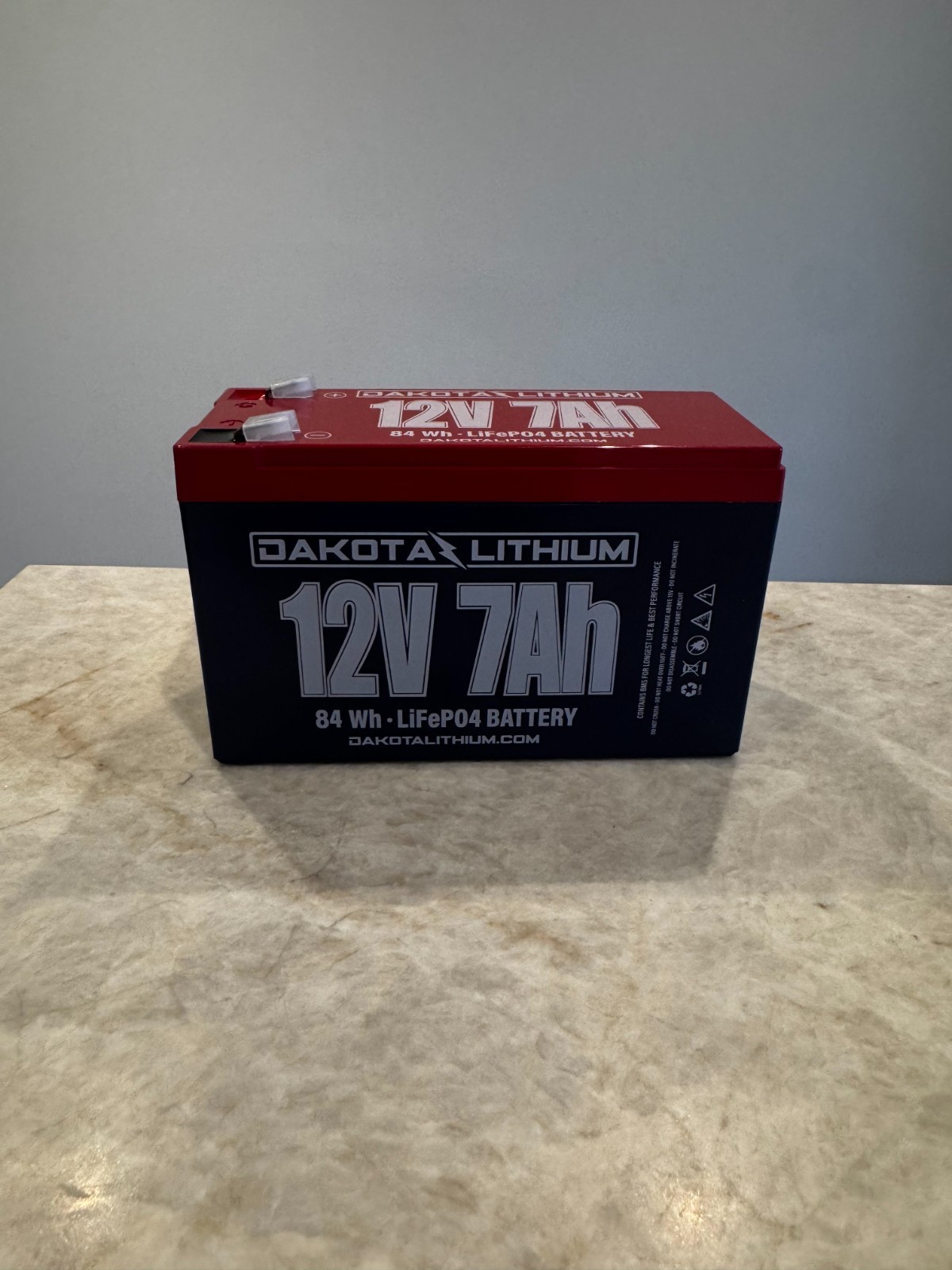 Dakota Lithium 84Wh LiFePO4 Battery (12V 7Ah) Dakota Lithium 84Wh LiFePO4 Battery (12V 7Ah)