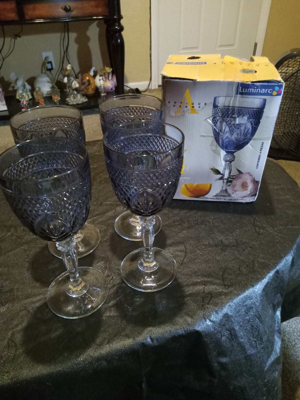  4 Luminarc Antique Amethyst Crystal d\' Arques Water Goblets 8\