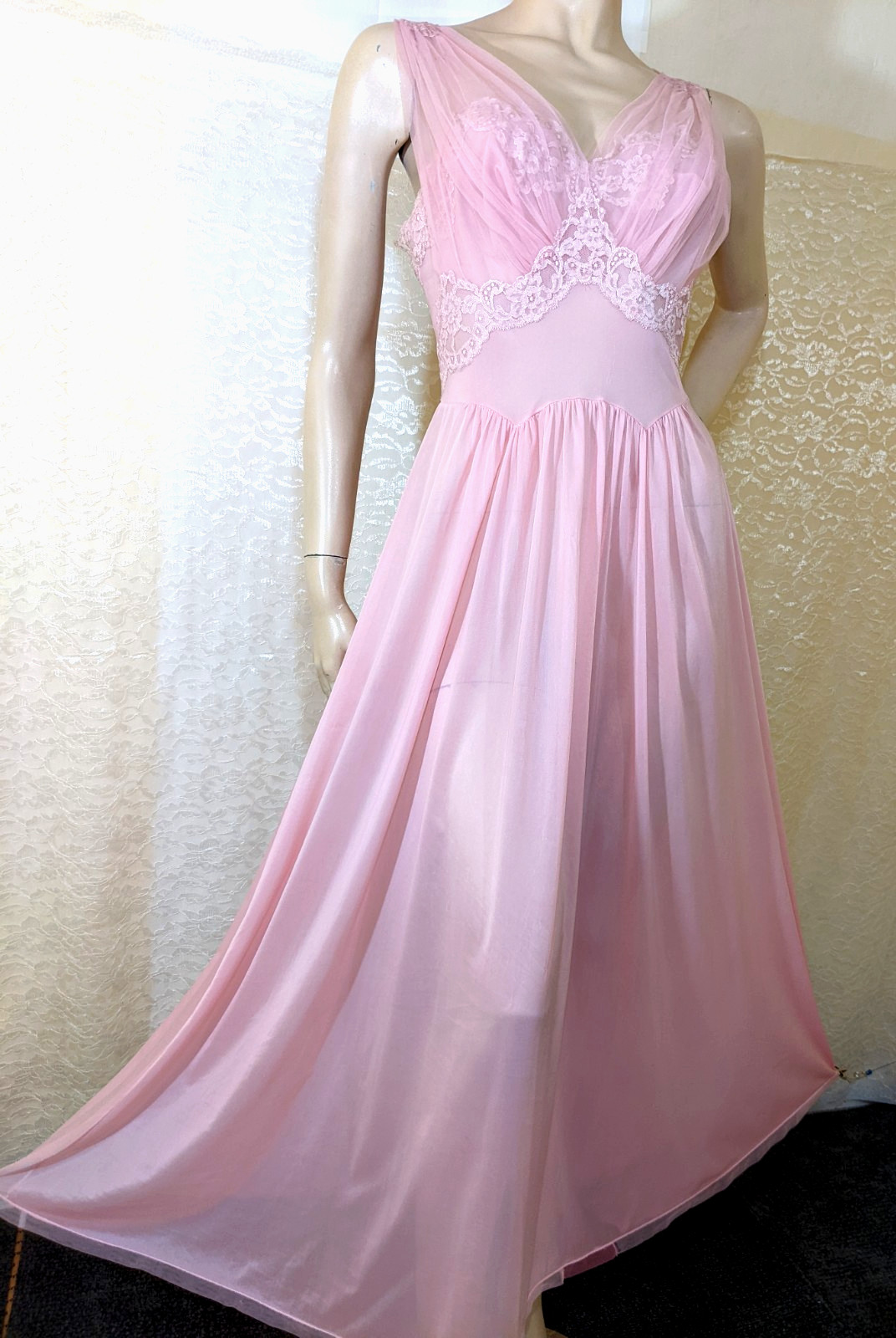 Vintage Dreamy Pink Lace Overlay Fitted Waist Wide Sweep Lingerie Nightgown