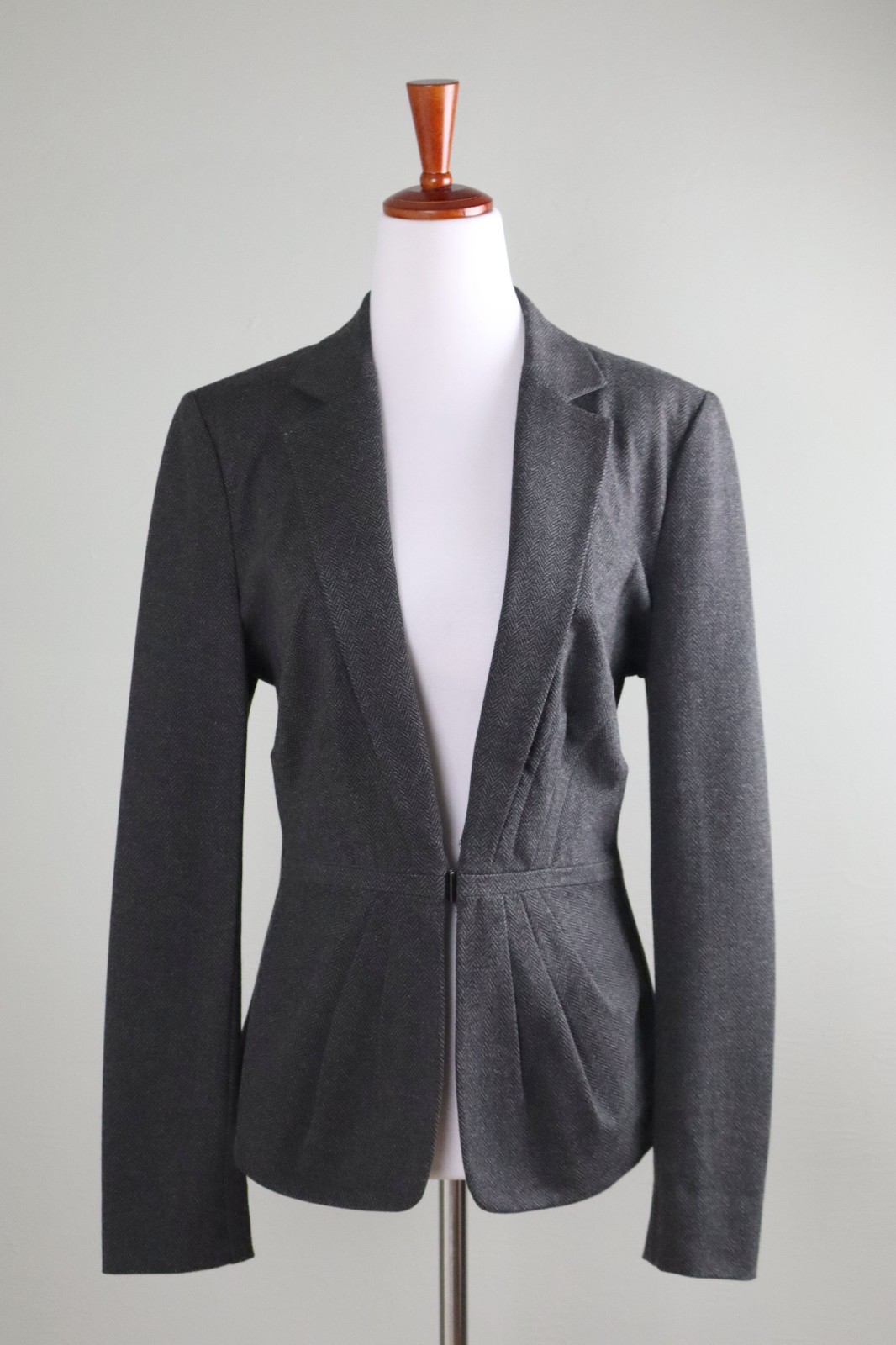 CARLISLE New York $575 Ponte Chevron Herringbone Blazer Jacket Top Size 8