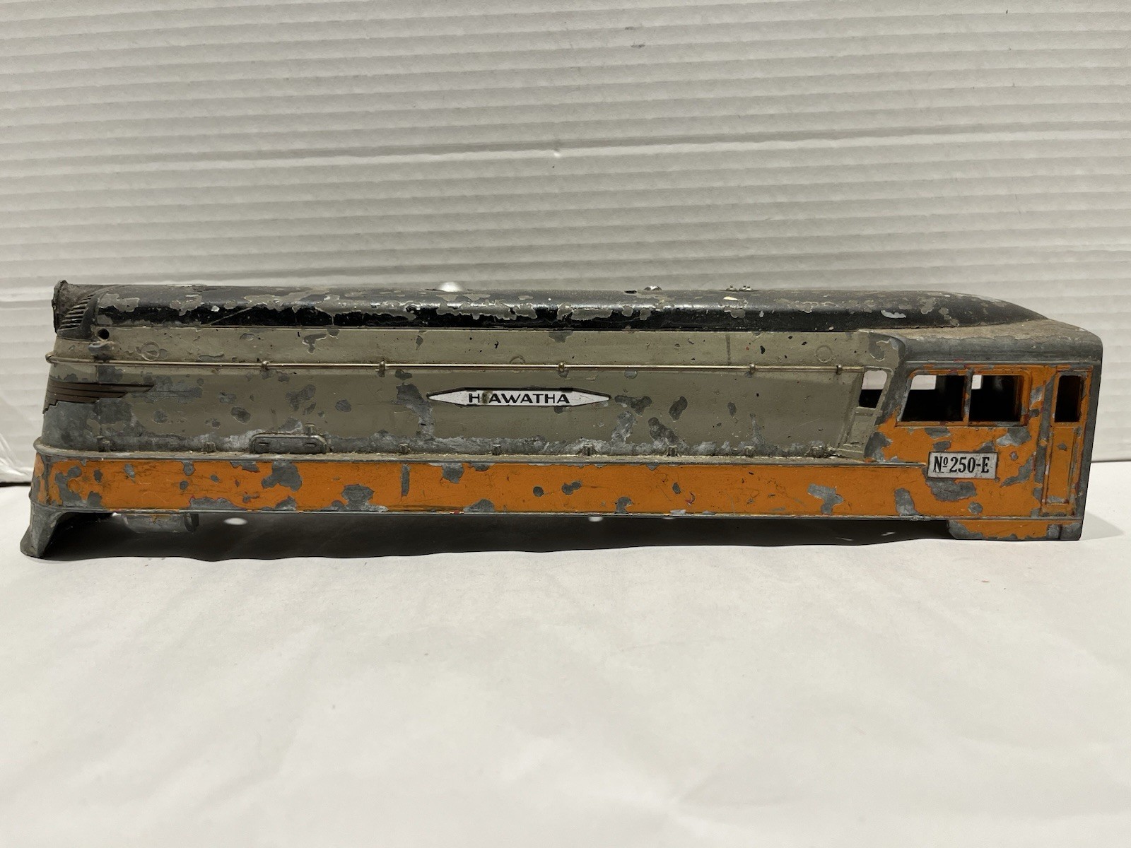 O Gauge Lionel Prewar Hiawatha 4-4-2 250E Diecast Body/ Shell Only 