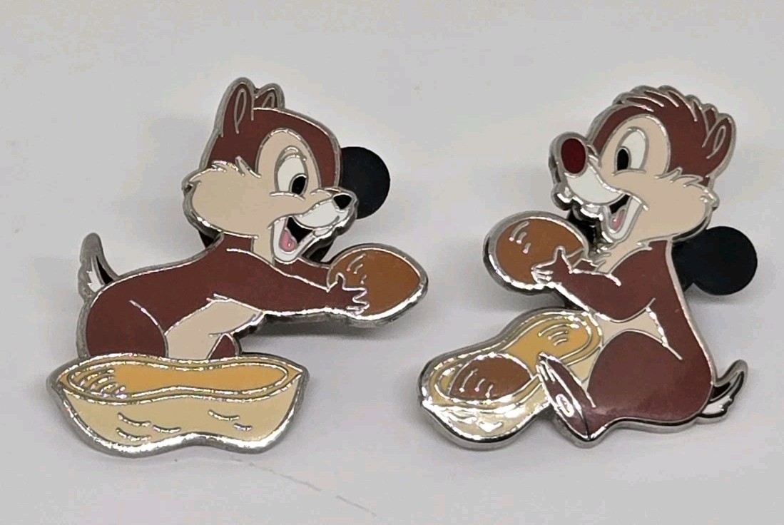 2014 DISNEY COLLECTIBLE TRADING PINS CHIP & DALE