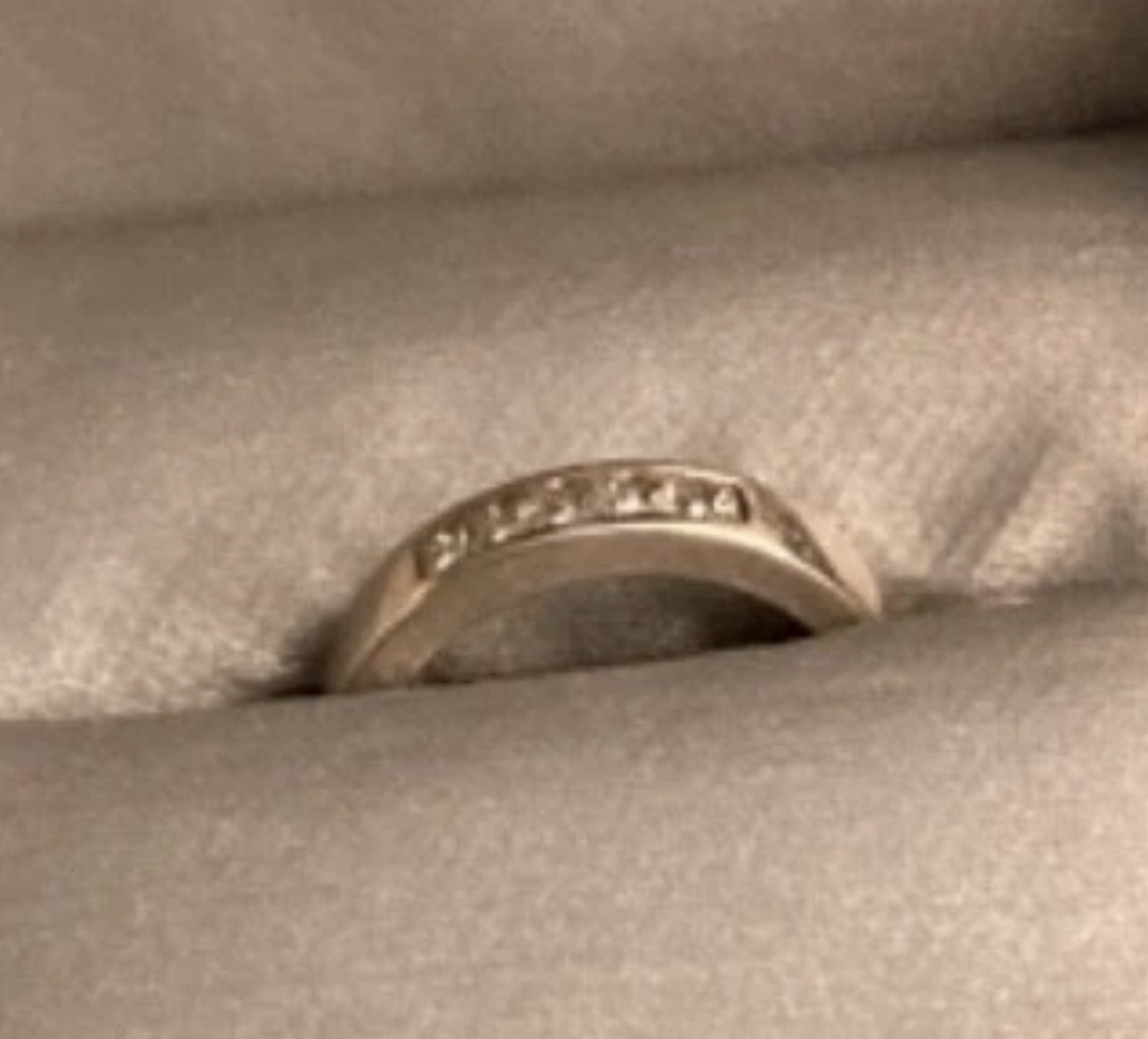 Zales White Gold Diamond Ring Size 4.5