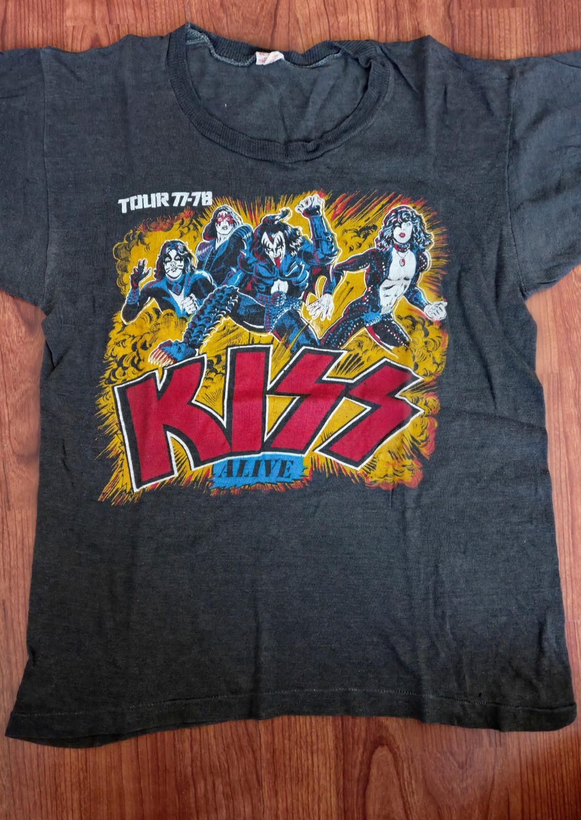 KISS VINTAGE 1977-78 KISS ALIVE TOUR SHIRT RARE