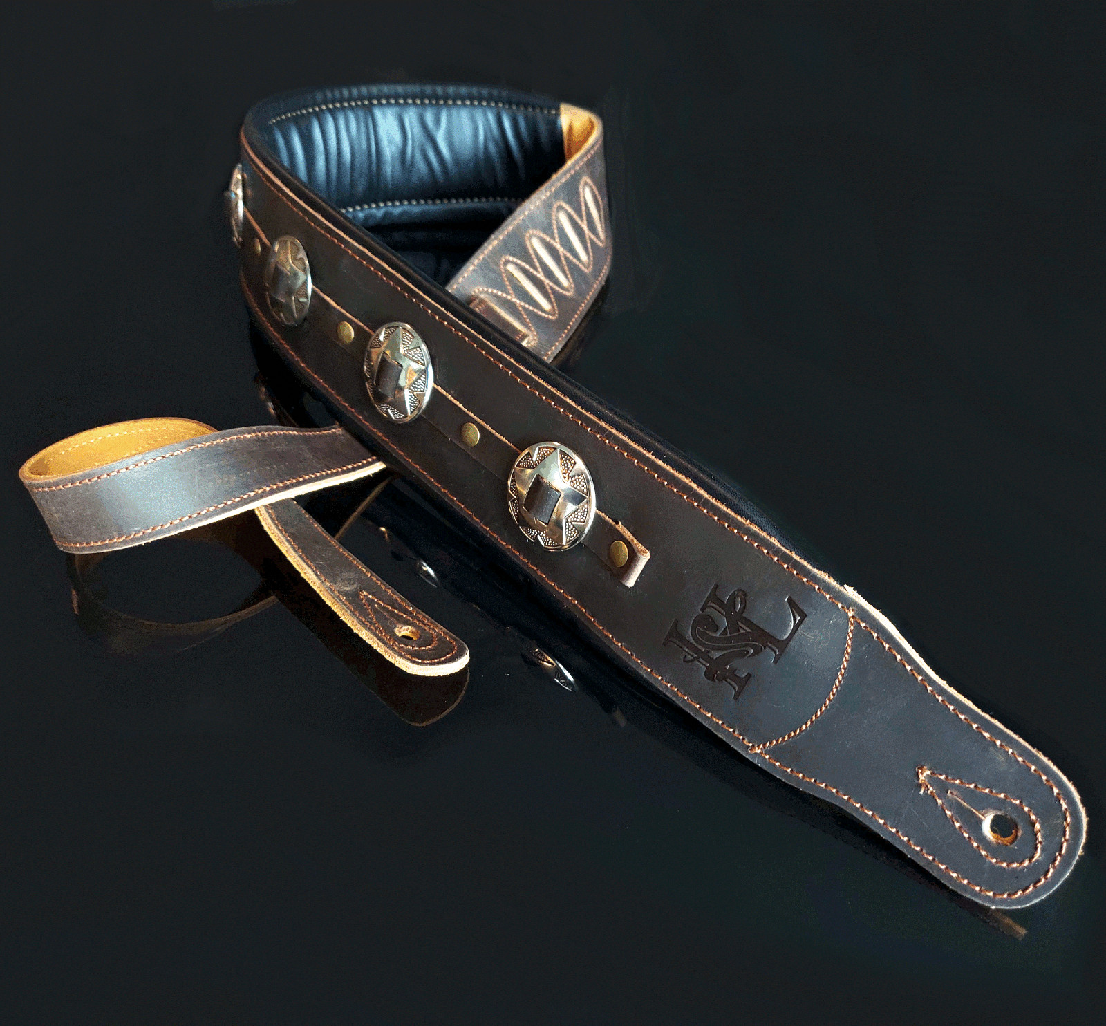 Iconic Premium Conchos 3.25