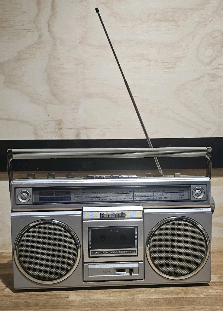 1981 Panasonic RX 5010 Vintage Boom Box Am/Fm Cassette Player  