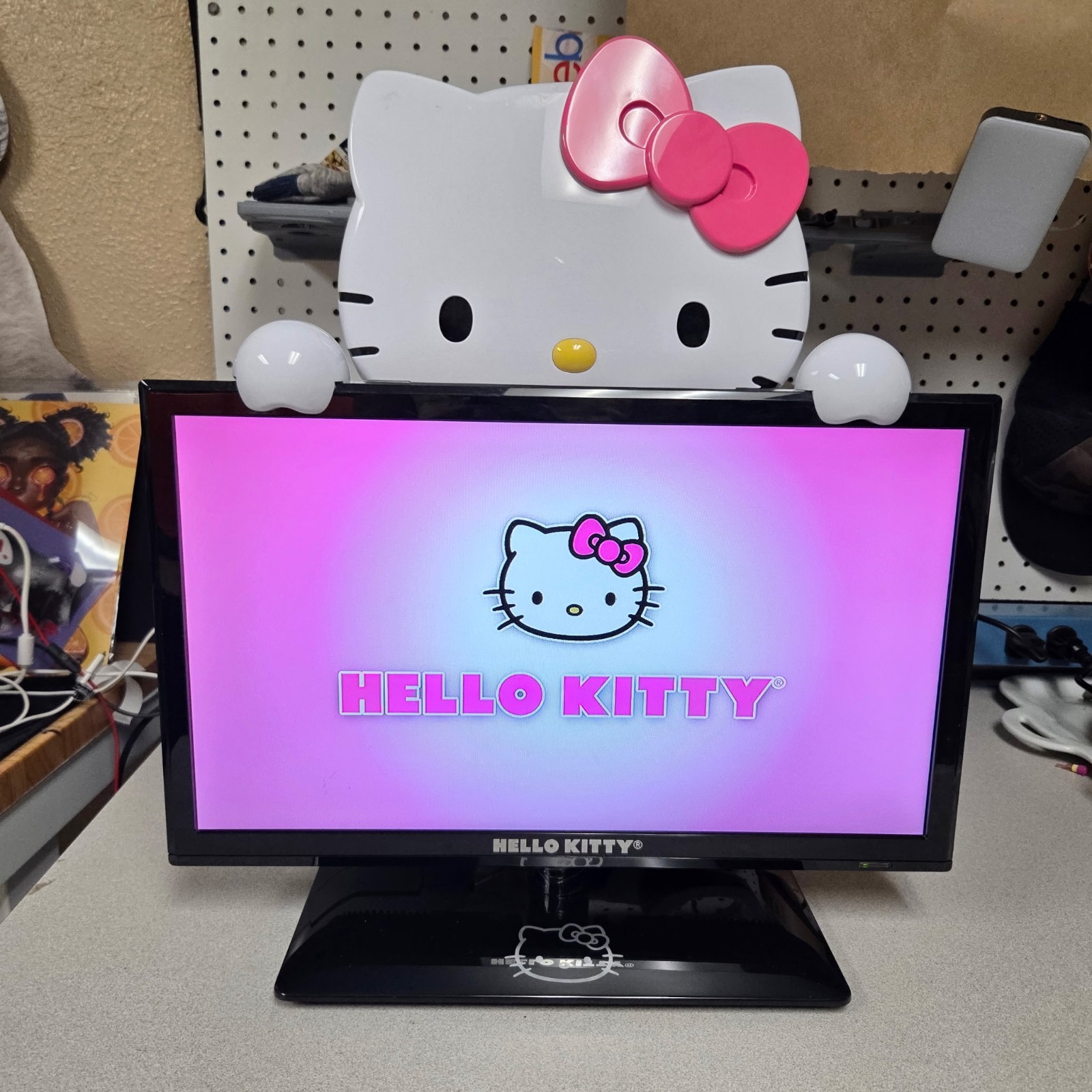 Hello Kitty 19 Hello Kitty 19