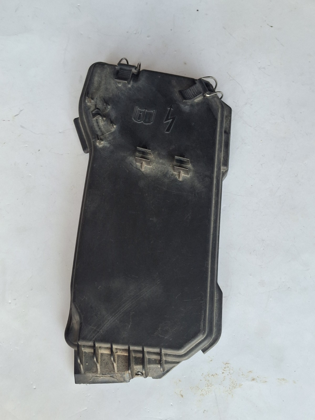 2008-14 MERCEDES BENZ C250 C300 FRONT UNDER HOOD FUSE RELAY BOX COVER PANEL OEM