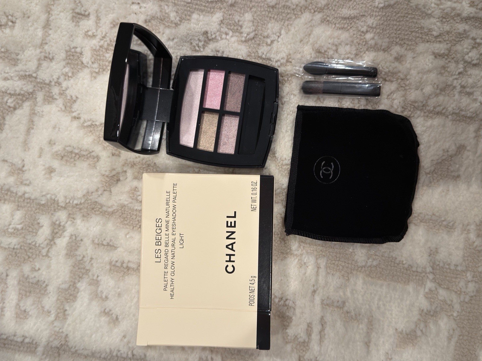 Chanel Les Bruges Eyeshadow In Shade Light