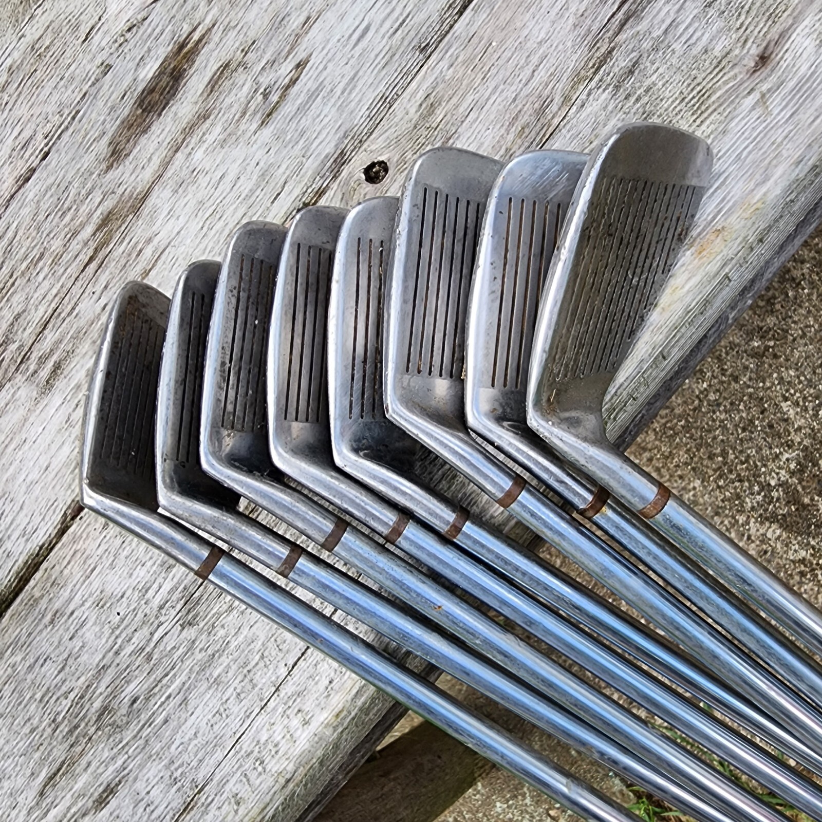 Maxfli Red Dot Iron Set RH R-Flex Dunlop Vintage 8 Total 3-PW Golf Clubs Maxfli Red Dot Iron Set RH R-Flex Dunlop Vintage 8 Total 3-PW Golf Clubs