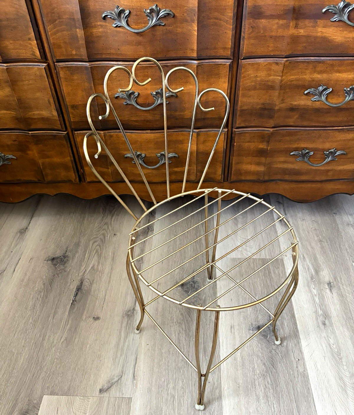 Vintage MCM Hollywood Regency Gold Metal Vanity Stool Vintage MCM Hollywood Regency Gold Metal Vanity Stool
