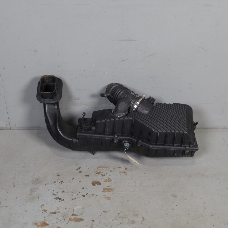 1999-2004 Porsche 911 996 Air Cleaner Box OEM 99611002158 NOTE