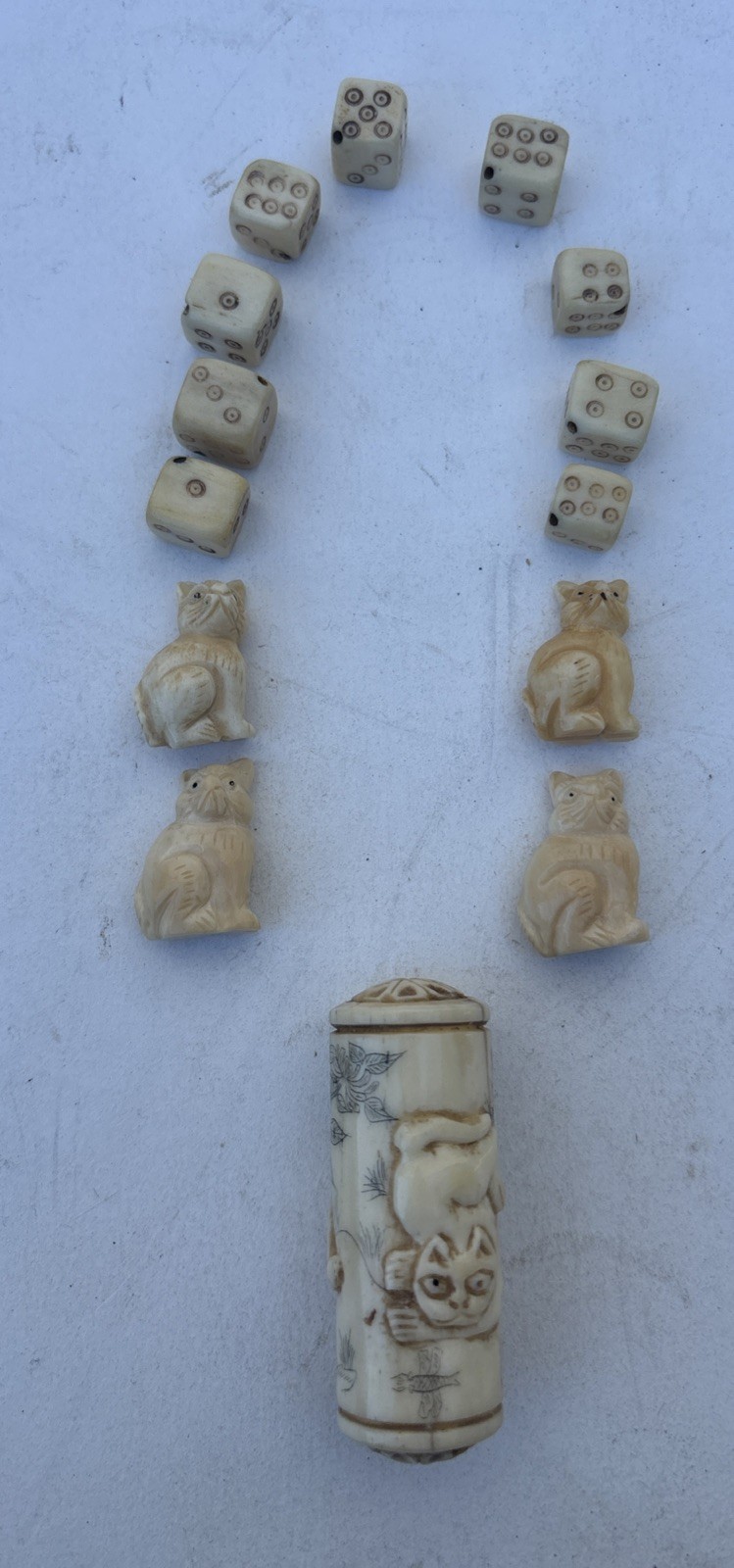 Vintage Chinese Japanese Hand Carved Inro Netsuke Necklace Cats Dice