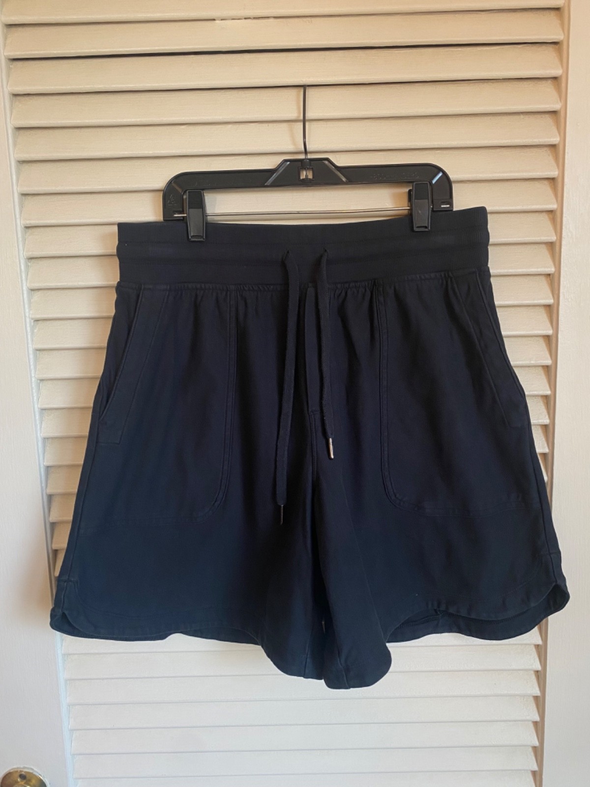 Athleta Black Farallon Midi Shorts