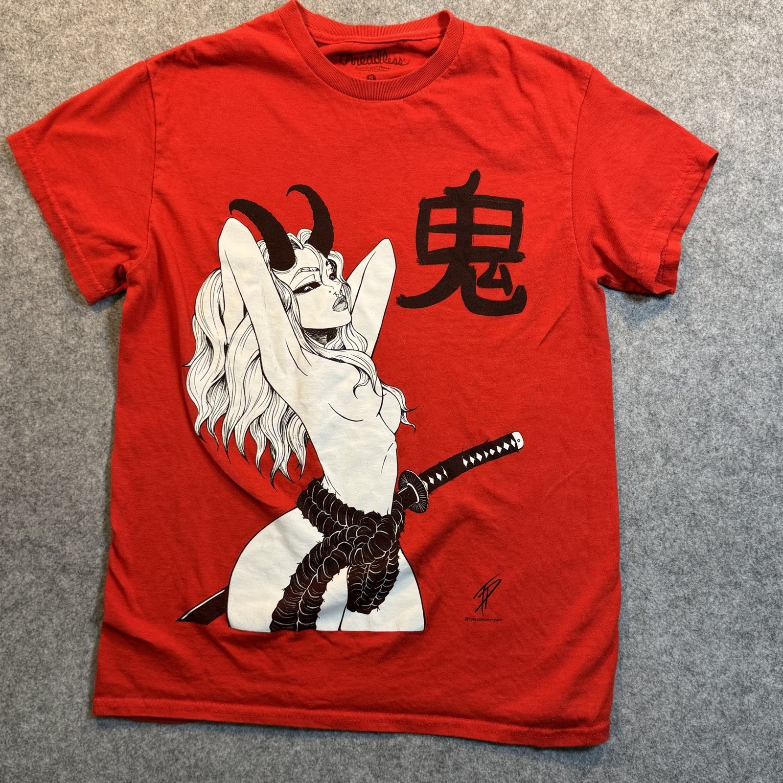 Threadless Tyler Deberry Oni Girl Graphic Tee Small Red Katana Demon Art