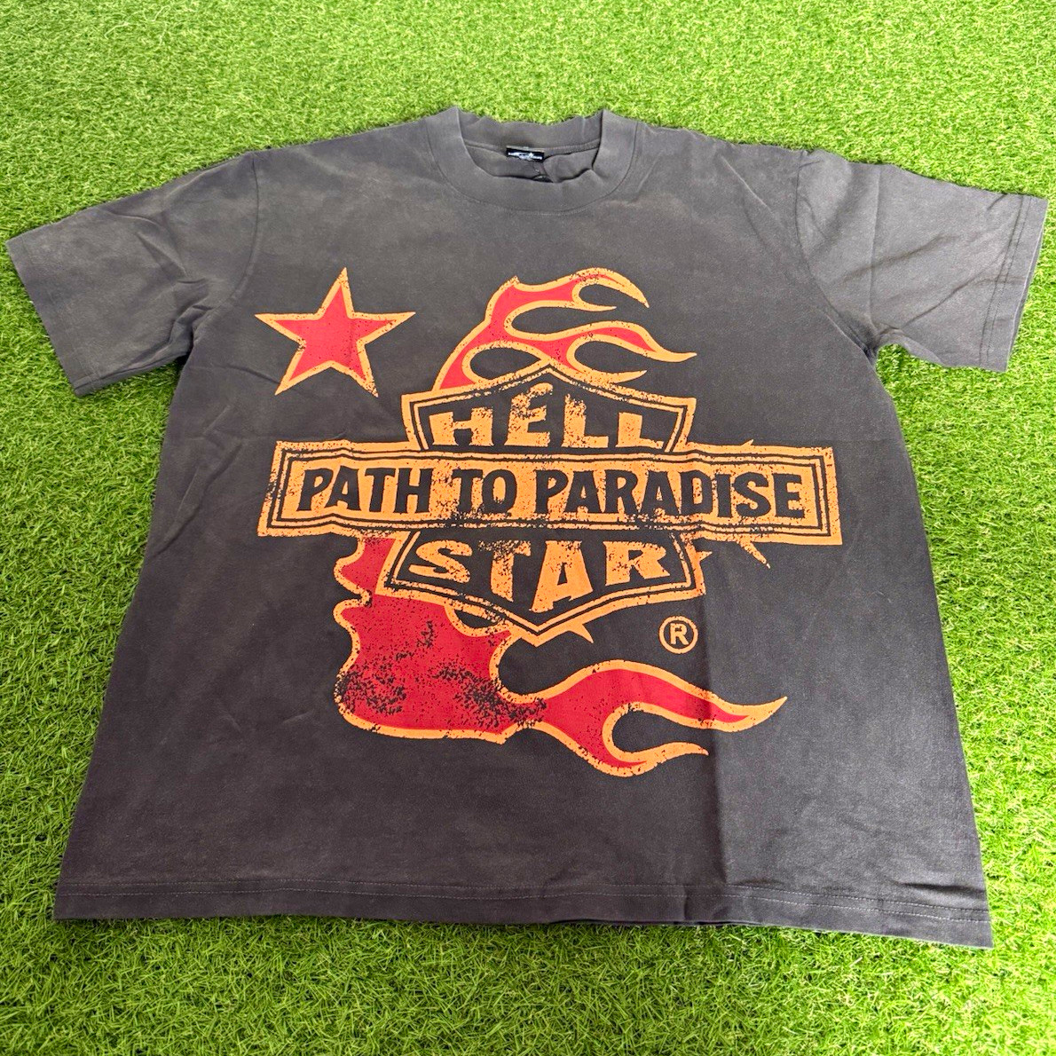 Hellstar Men’s L Black Path to Paradise Graphic Logo Crew Neck Short Sleeve Tee