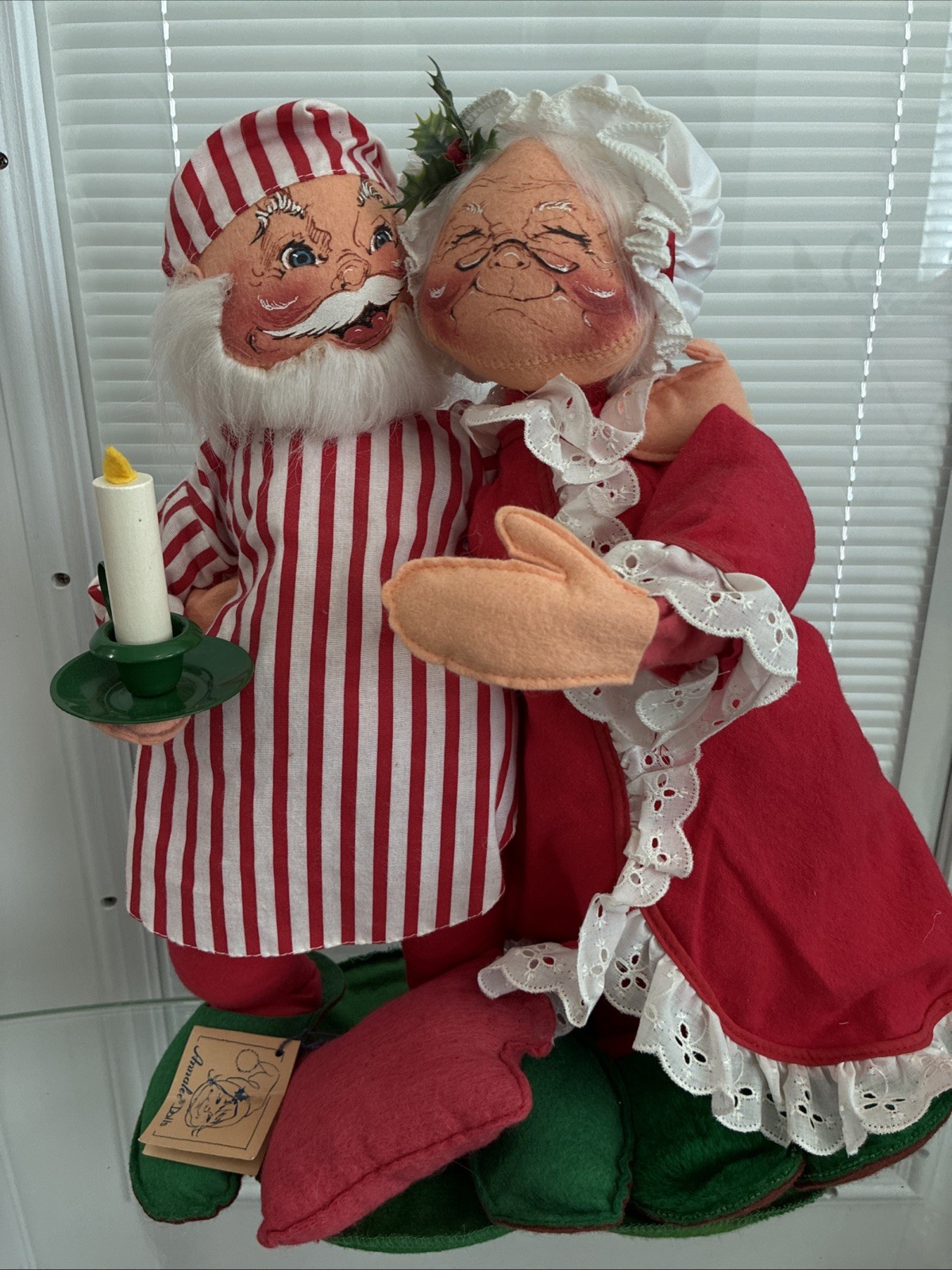 RARE 1981 Annalee Mr. & Mrs. Tuckered Santa Christmas Figurine 17” RARE 1981 Annalee Mr. & Mrs. Tuckered Santa Christmas Figurine 17”