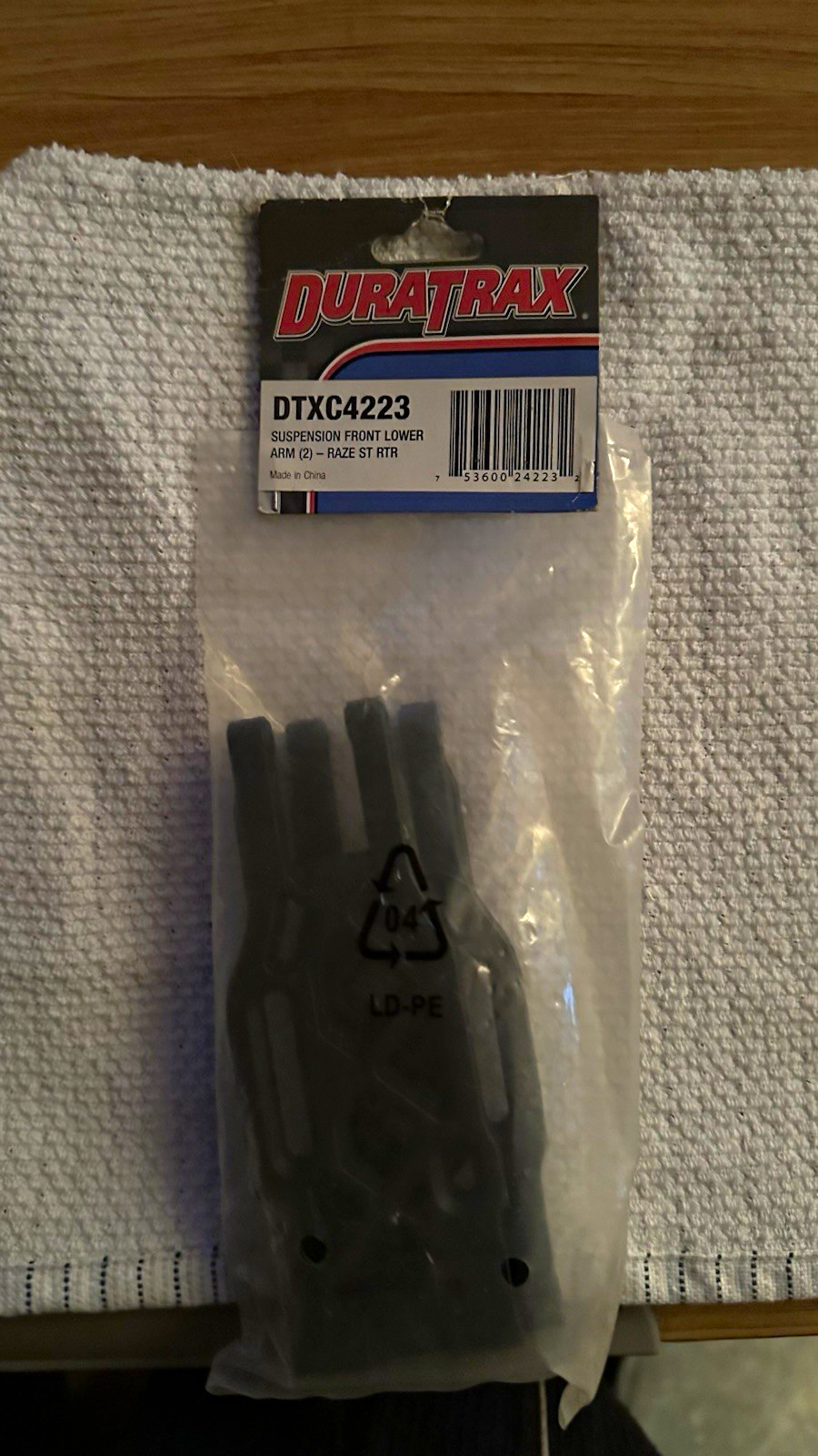 Duratrax DTXC4223 Front Lower Suspension Arms (2) for Raze ST RTR Duratrax DTXC4223 Front Lower Suspension Arms (2) for Raze ST RTR