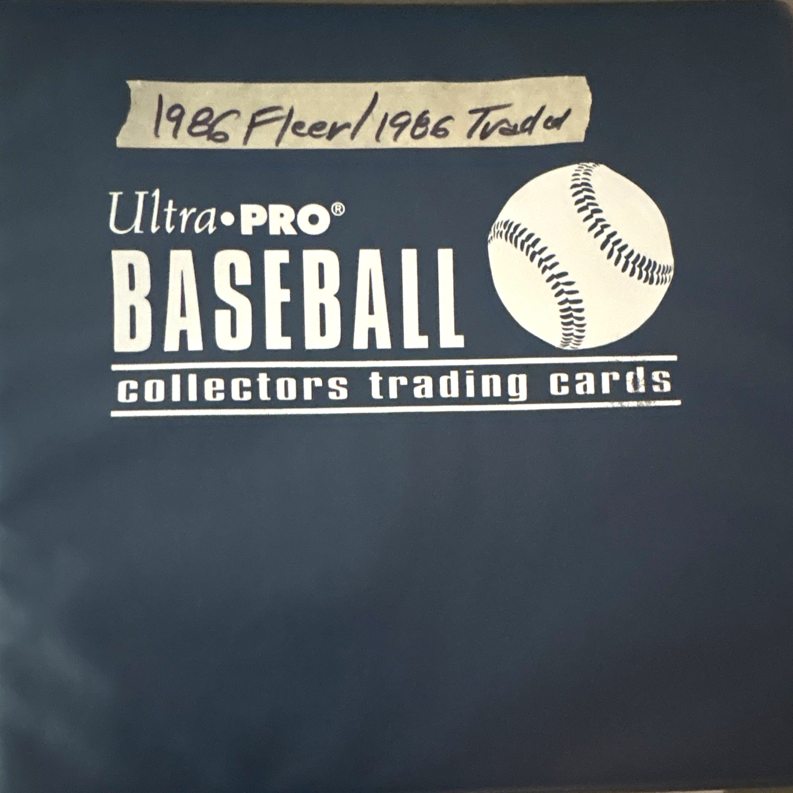 1986 Fleer baseball &1986 Fleer Update Set in Binder.  NrMint. 792 Cards in all.