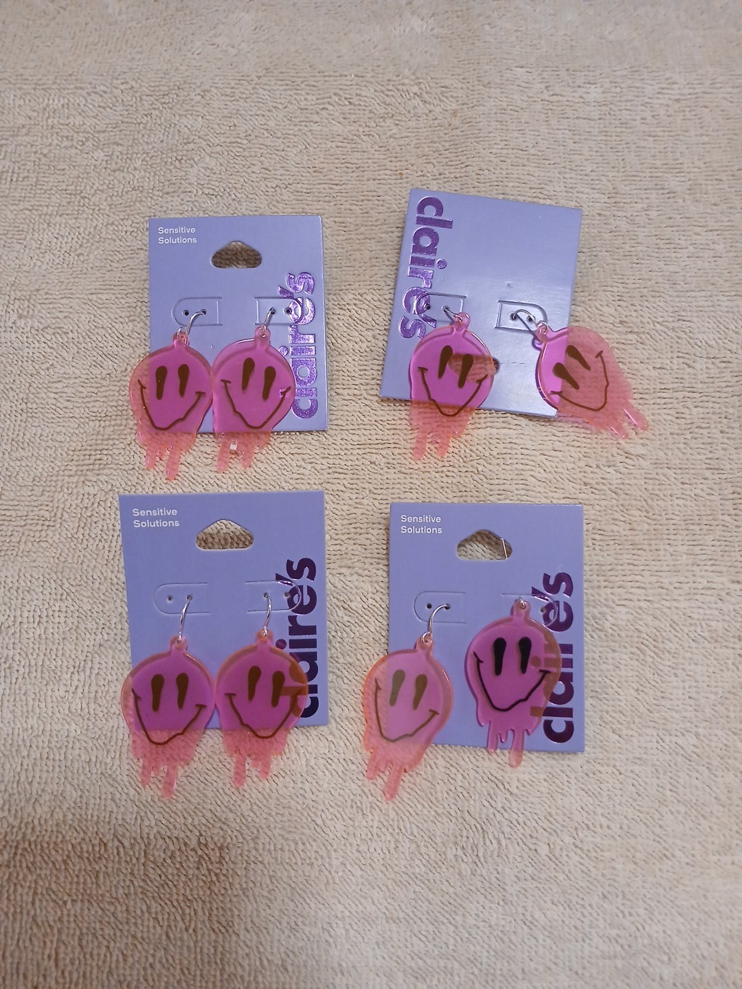 Bulk Lot Of (4) Claire\'s Jewelry Melting Pink Happy Face Earrings MSRP $40 NWT